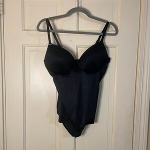 ASSETS BY SPANX Women Flawless Finish Shaping Micro Low Back Cupped Bodysuit 1X